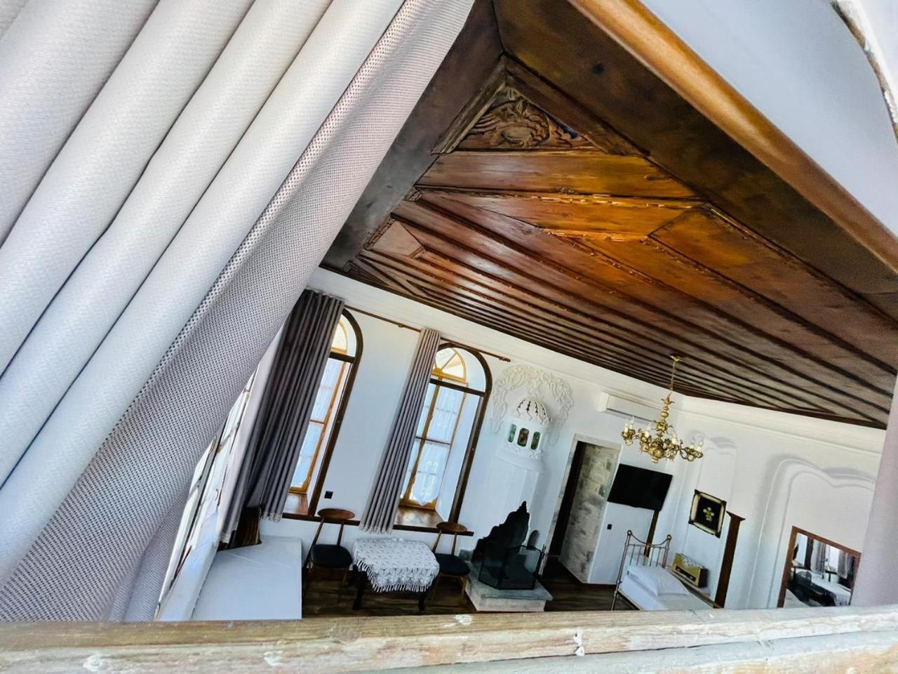 Boutique Hotel Praga Gjirokastër Quarto foto